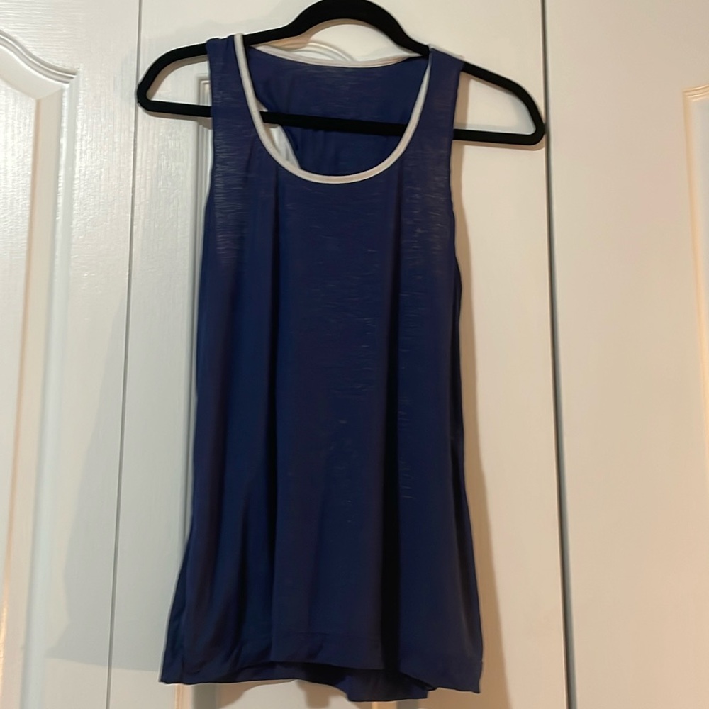 Fabletics reversible women’s tank